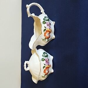 HAMMERSLEY VINTAGE QUEEN ANNE SWEET PEA CREAMER & SUGAR BOWL